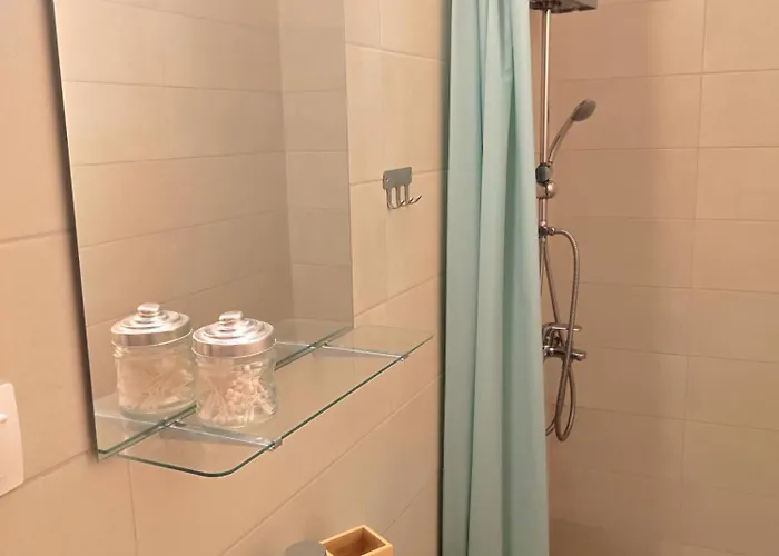 Sea Breeze 202 Апартаменты *