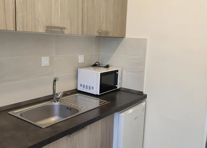 Sea Breeze 202 Апартаменты *
